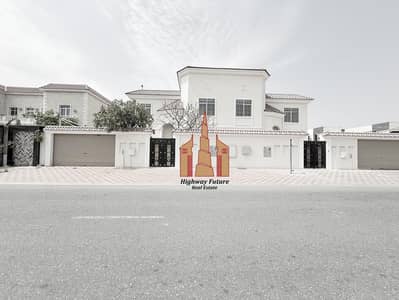 4 Bedroom Villa for Rent in Hoshi, Sharjah - 9404486f-5396-4e3c-a540-6659ec674e6e. jpeg 4 Bedroom Villa for Rent in Hoshi, Sharjah - 9404486f-5396-4e3c-a540-6659ec674e6e. jpeg