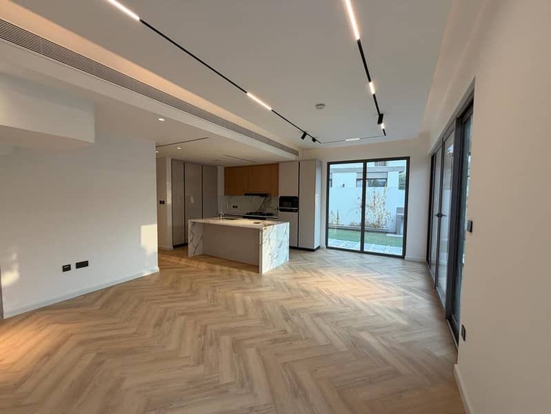 Villa à Tilal Al Ghaf,Aura, 5 chambres, 450000 AED - 16360482 Villa à Tilal Al Ghaf,Aura, 5 chambres, 450000 AED - 16360482
