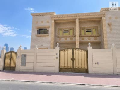 10+ Beds Villa for Rent in Bur Dubai, Dubai - 01 - Main Villa Exterior. jpg