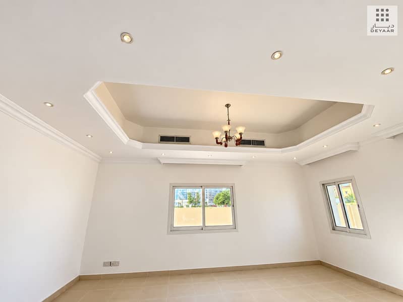 6 09 - Interior Room. jpg