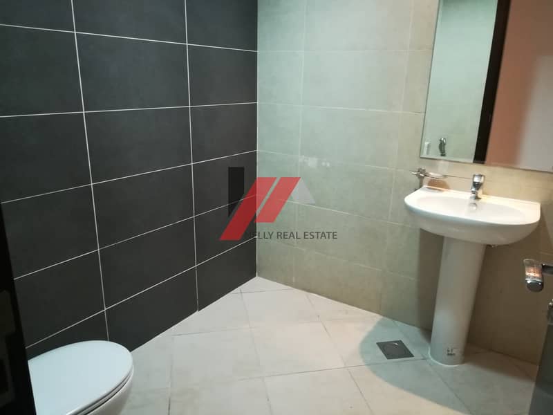 4 Spacious 3bhk flat near metro Tecom rent 90k/4cheq