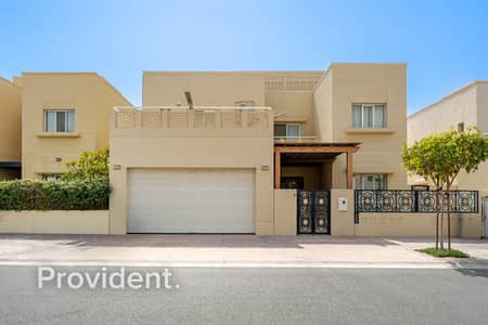 5 Bedroom Villa for Sale in The Meadows, Dubai - Desirable Layout | Vastu Compliance | Vacant