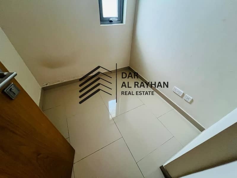 4 WhatsApp Image 2026-09-09 at 2.02. 19 PM (2). jpeg