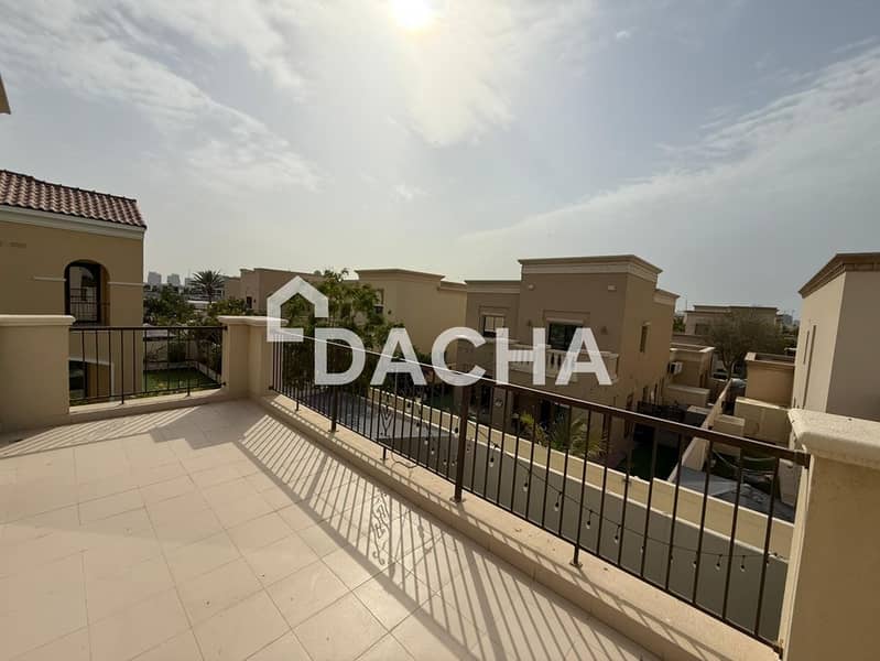 Huge Plot | Close to Amenities | Vacant Huge Plot | Close to Amenities | Vacant
