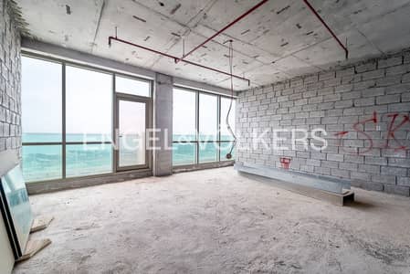 5 Bedroom Penthouse for Sale in Al Sufouh, Dubai - Exceptional Triplex| 360 Sea & City View| Elevator