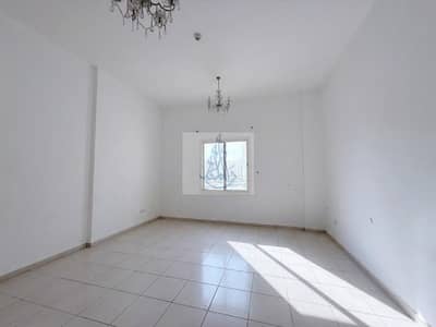 Studio de  à à louer à International City, Dubai - 212548. jpg