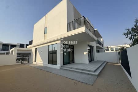 تاون هاوس 4 غرف نوم للبيع في ذا فالي من اعمار، دبي - تاون هاوس في إلورا،ذا فالي من اعمار 4 غرف 3500000 درهم - 16452016