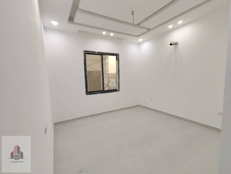 24 71495. jpg