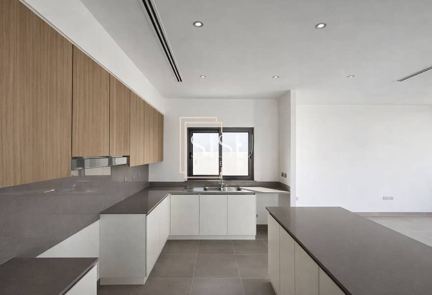 8 Image 10 (7). jpg