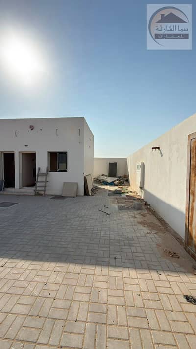 ارض صناعية  للايجار في صناعية الصجعة، الشارقة - 2f675948-745f-4da3-aa92-c1adb3a7ec1c. jpg
