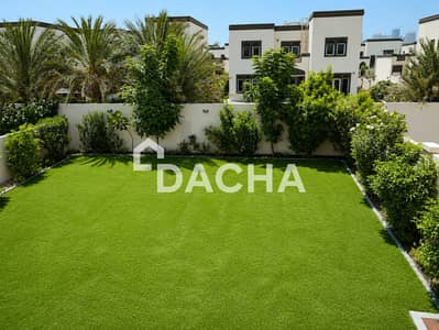 3 Bedroom Villa for Rent in Jumeirah Park, Dubai - Great Location | Large Plot | Well Maintained