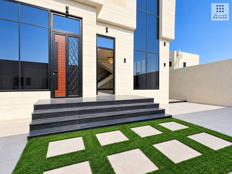 4 04 Main Entrance Courtyard. jpg