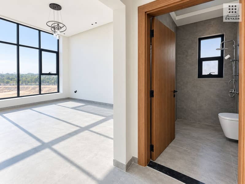 11 01 Bedroom and Bathroom. jpg