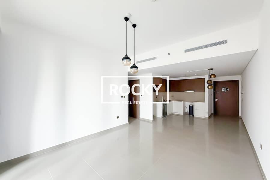 3 Icon Bay. jpg