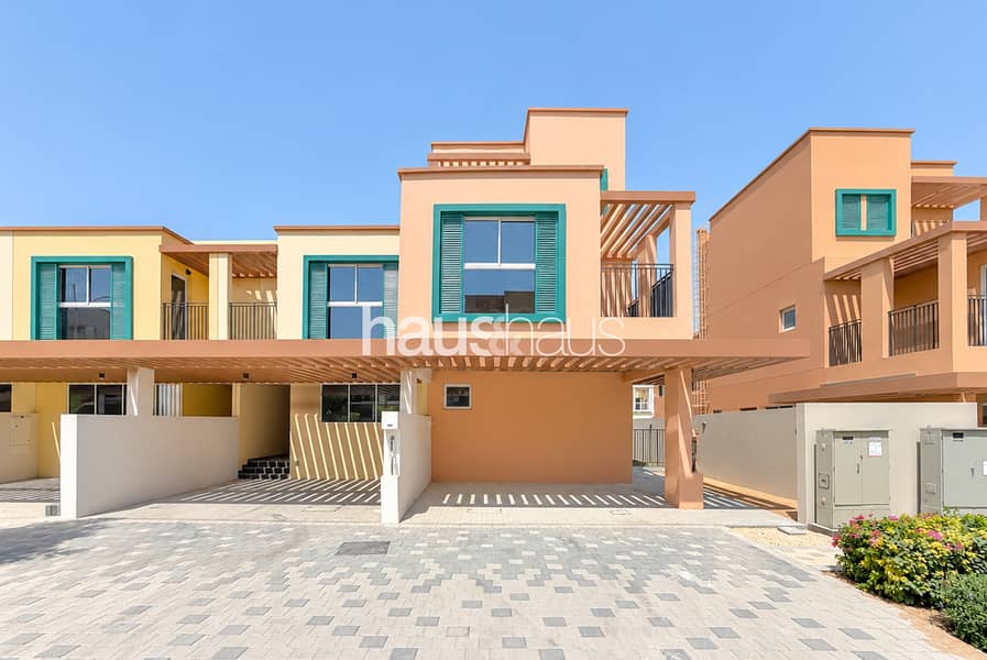 Casa adosada en DAMAC Lagoons,Nice, 5 dormitorios, 230000 AED - 16454003 Casa adosada en DAMAC Lagoons,Nice, 5 dormitorios, 230000 AED - 16454003