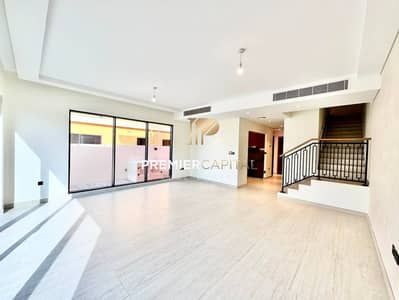 5 habitaciones Townhouse para en Alquiler en DAMAC Lagoons, Dubai - Casa adosada en DAMAC Lagoons,Portofino, 5 dormitorios, 200000 AED - 16442572 5 habitaciones Townhouse para en Alquiler en DAMAC Lagoons, Dubai - Casa adosada en DAMAC Lagoons,Portofino, 5 dormitorios, 200000 AED - 16442572