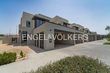 4 Schlafzimmer Townhouse zum Verkauf in Jebel Ali Village, Dubai - Reihenhaus in Jebel Ali Village,Jebel Ali Village Townhouses, 4 schlafzimmer, 5860000 AED - 16142095 4 Schlafzimmer Townhouse zum Verkauf in Jebel Ali Village, Dubai - Reihenhaus in Jebel Ali Village,Jebel Ali Village Townhouses, 4 schlafzimmer, 5860000 AED - 16142095