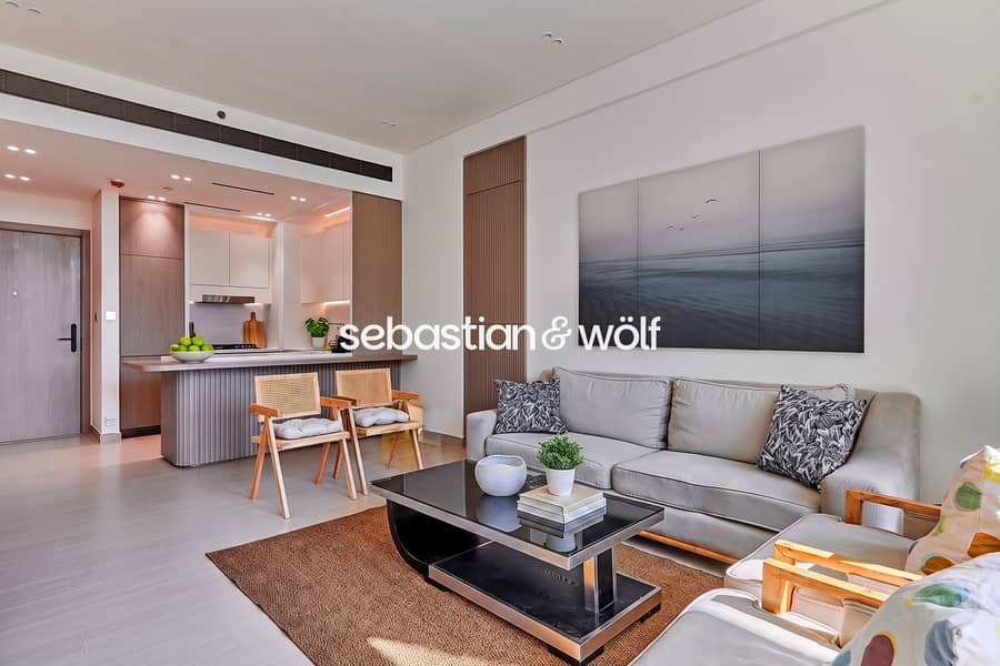 3 Living Area-2. jpg