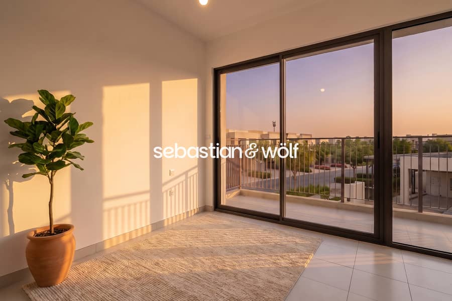 11 08_Main_Bedroom_and_Balcony. jpg