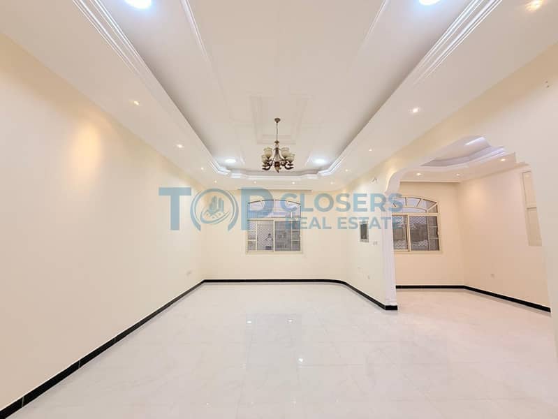 Квартира в Ашаридж, 3 cпальни, 70000 AED - 16455387 Квартира в Ашаридж, 3 cпальни, 70000 AED - 16455387