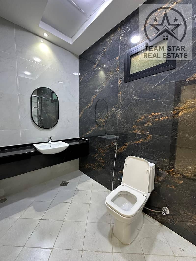 11 2ab72169-134b-4a4c-ba08-70746cc5cdd8. jpg