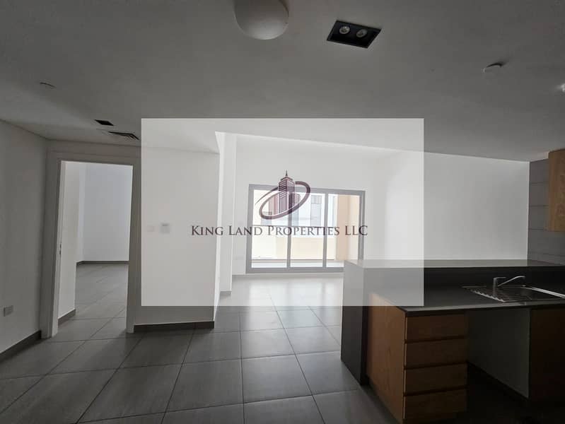 3 8a8fcfe3-ab46-4ffc-8a10-deae663d3827. jpg