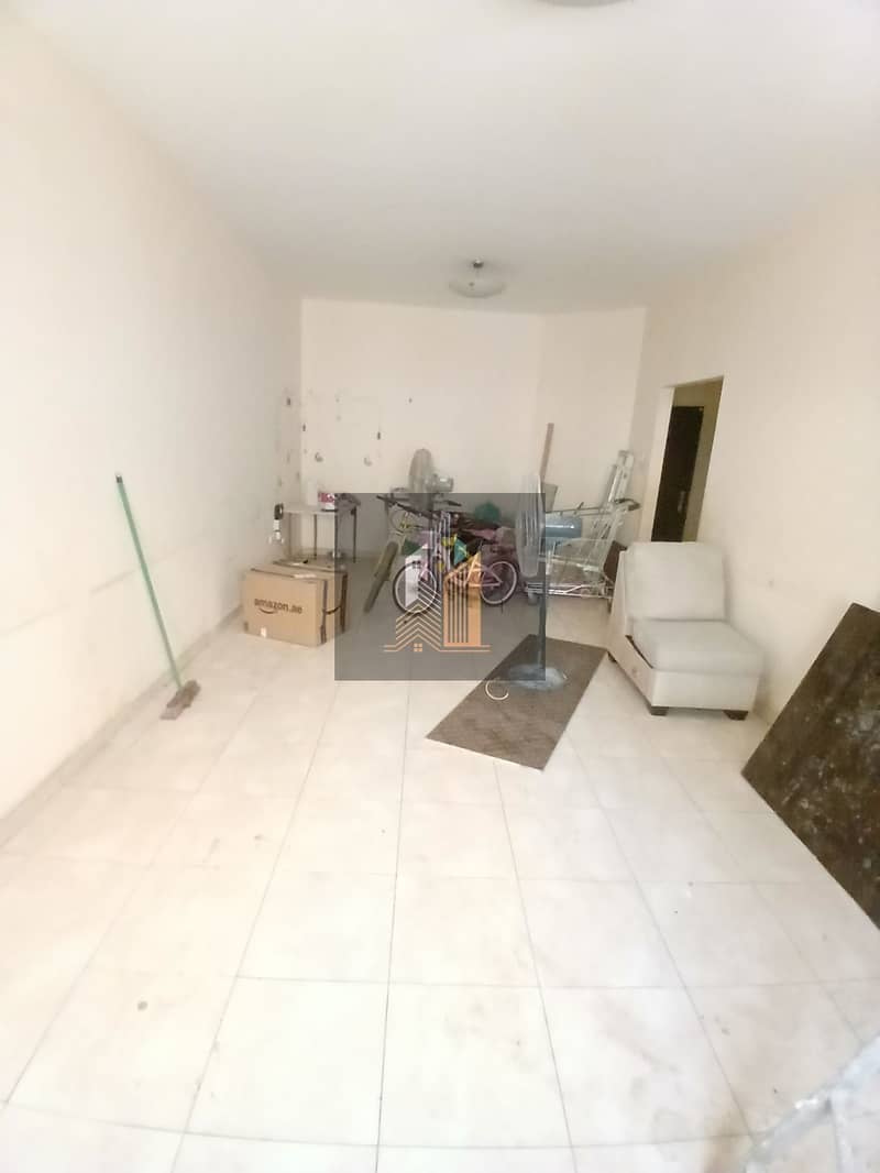 6 93477. jpg