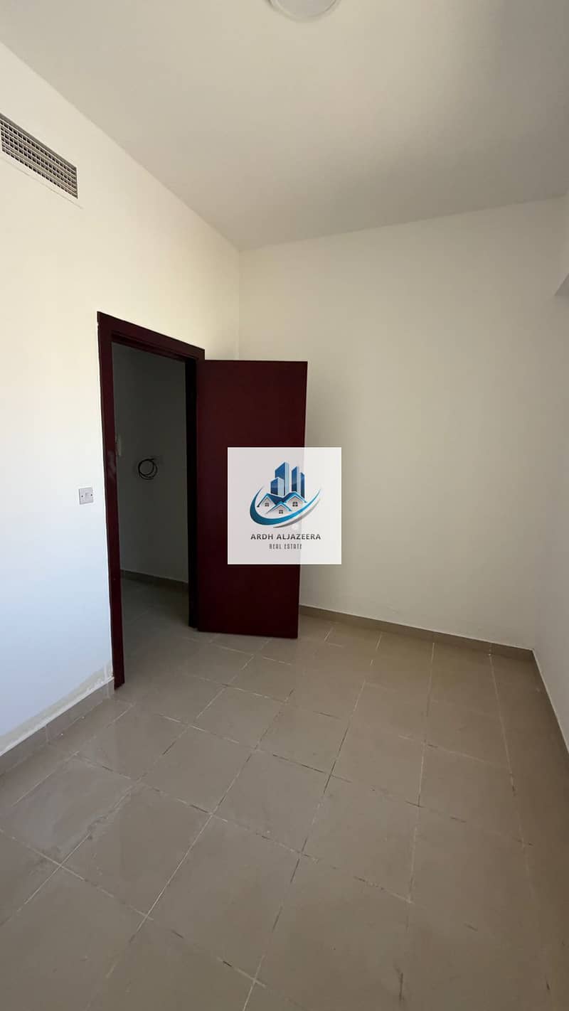 8 16036. jpg