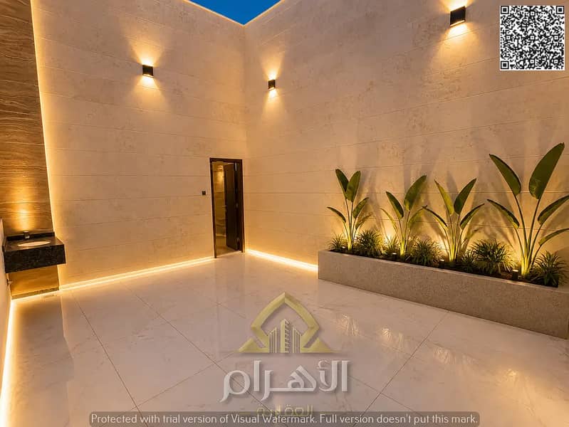 9 862777460-1066x800. webp