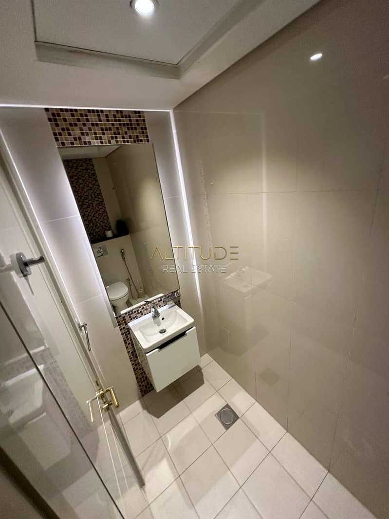 8 71dae322-768d-4505-bd60-5adf0cdfdf4d. JPG