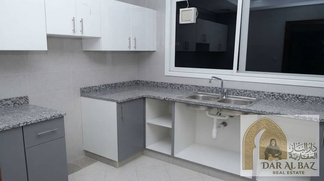 5 Enhancing_real_estate_listing_ph…_202609090823 (1). jpeg