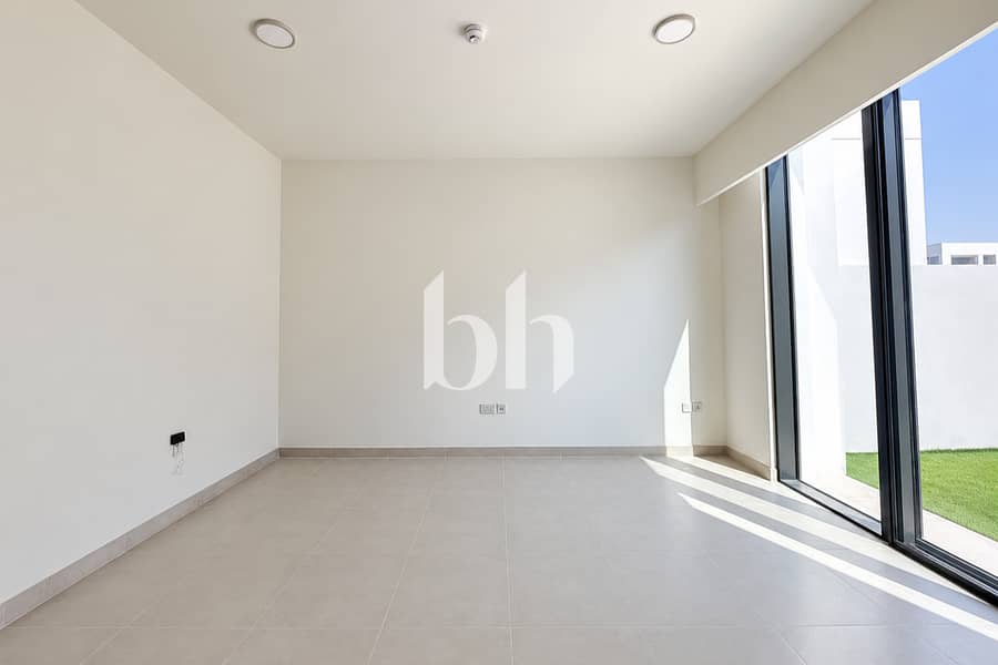 4 images image img