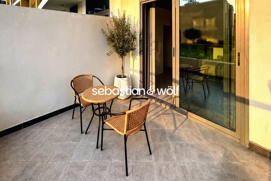 6 06_Clean_Private_Terrace. jpg