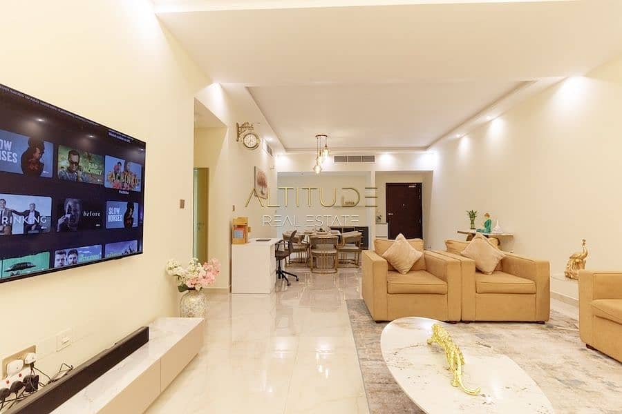 5 1 Living Room 3. jpg