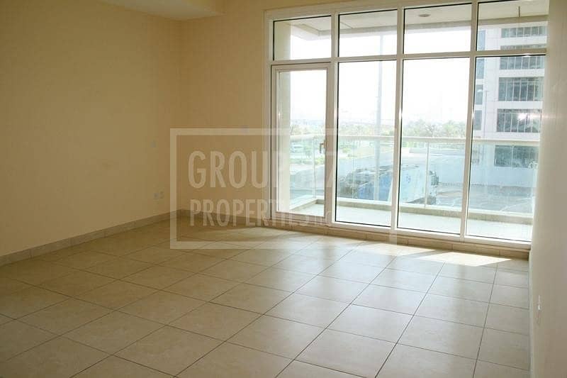 VeryLarge 2 Beds Apartment for Rent in Al Seef JLT