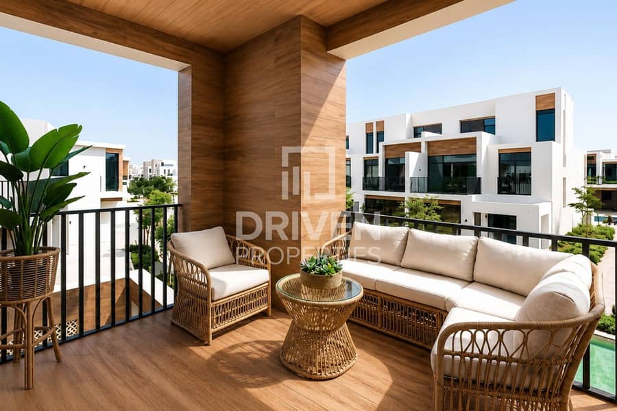 Corner | River Wadi | Triplex | 2 Roof Terraces Corner | River Wadi | Triplex | 2 Roof Terraces