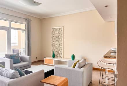2 Bedroom Flat for Rent in Palm Jumeirah, Dubai - 2 BR + Maid's|Direct Access to Beach|Vacant