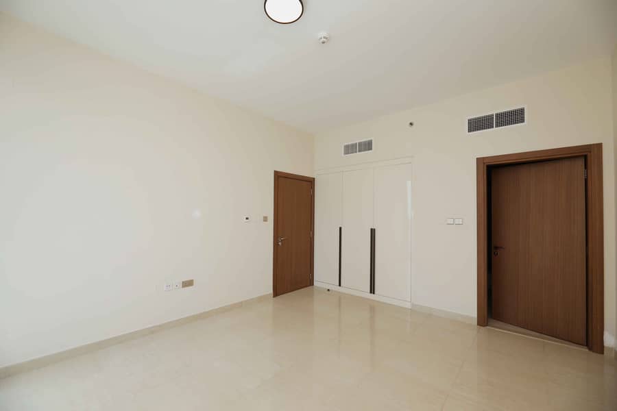 16 0V9A9227. jpg