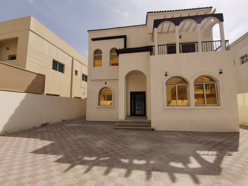 Villa for sale, personal finishing, opposite the mosque, near all services%