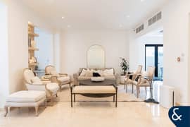 Exclusive | Meadows 1 | Backing park | 5 Bed