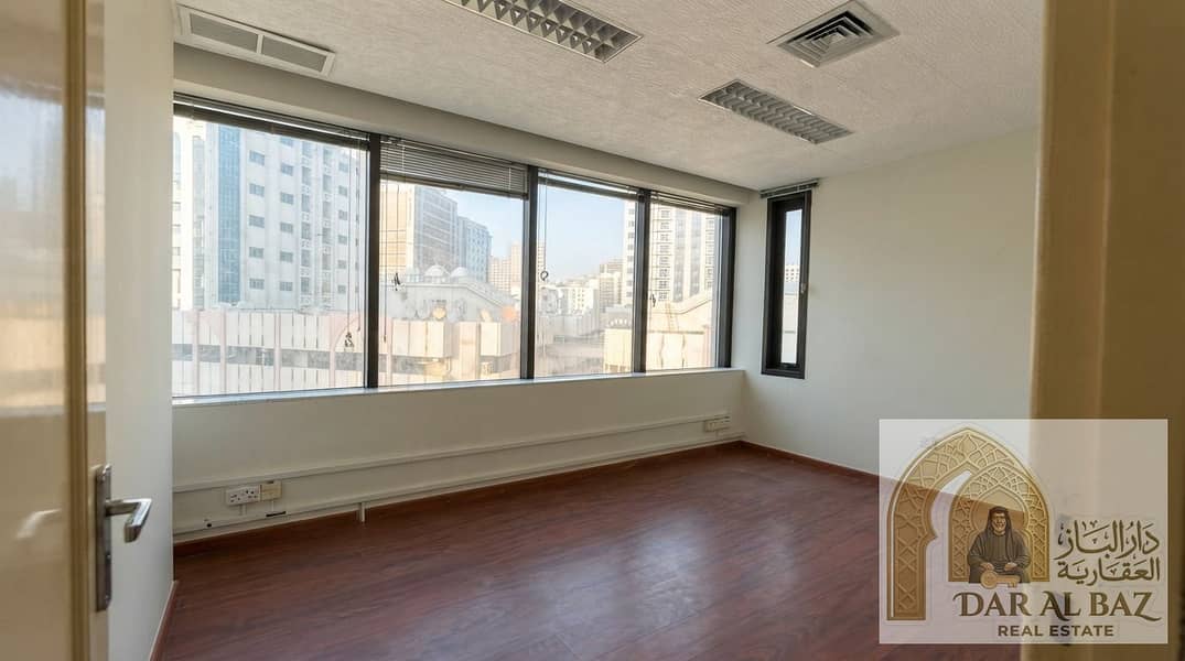 4 Real_estate_photo_enhancement_in…_20260910021557. jpeg