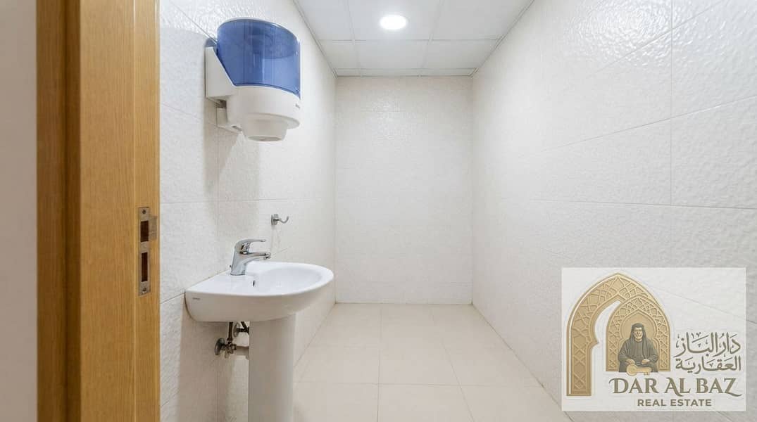 16 Enhancing_real_estate_listing_ph…_20260910022344. jpeg