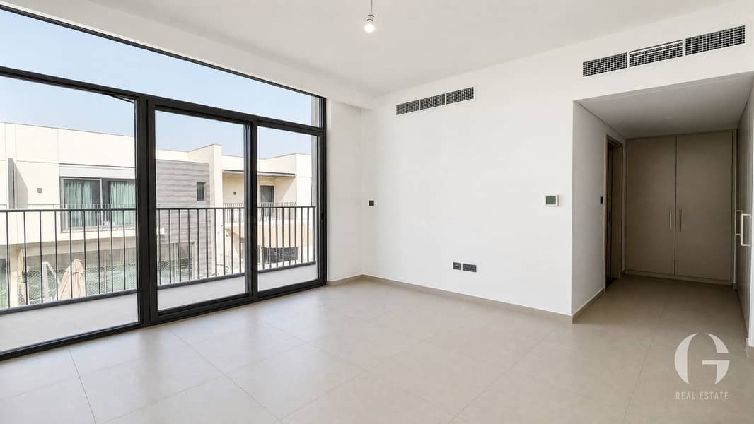 8 Image 8
