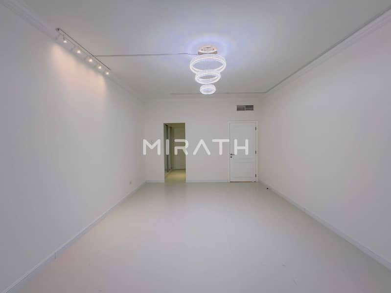 10 12cf3dbf-02a3-4a90-bc9b-c12917cd9a59. jpg