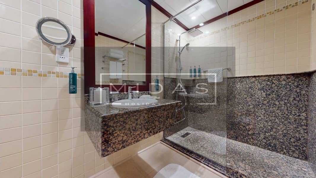 14 MIDAS-REAL-ESTATE-Hilton-The-Walk-1612-02262026_132734. jpg