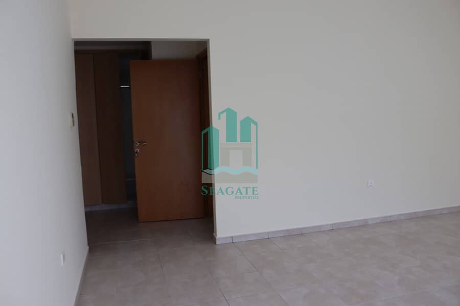 10 4. jpg
