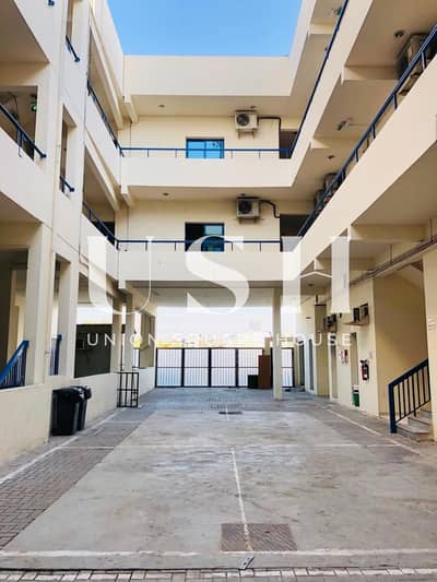 Labour Camp for Rent in Muhaisnah, Dubai - PHOTO-2022-11-17-10-42-33 3. jpg Labour Camp for Rent in Muhaisnah, Dubai - PHOTO-2022-11-17-10-42-33 3. jpg