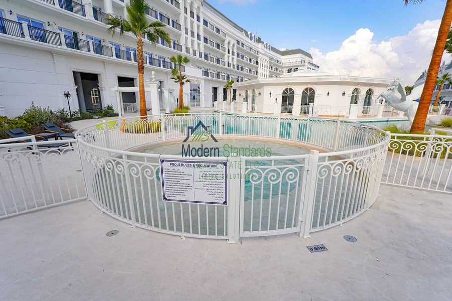 12 KIDS-POOL. jpg