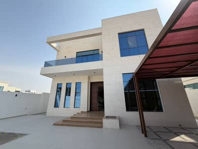 5 Bedroom Villa for Sale in Hoshi, Sharjah - IMG_5526. jpg 5 Bedroom Villa for Sale in Hoshi, Sharjah - IMG_5526. jpg