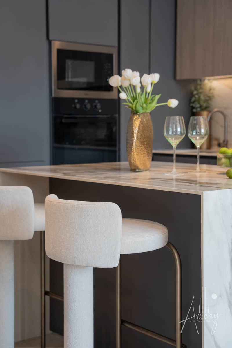 18 124, Oxford Gardens-57. jpg